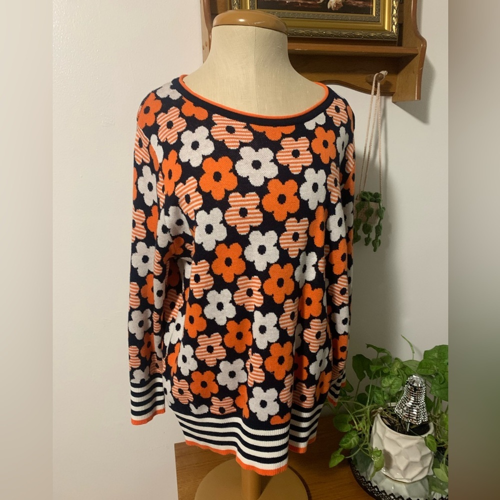 Joseph A NWT Orange and White 60s 70s Floral Retro Daisy Sweater PL Flower Power